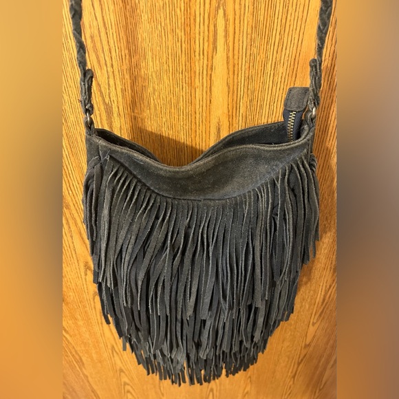 Urban Outfitters Genuine Cow Suede Fringe Crossbody Bag - Picture 5 of 10
